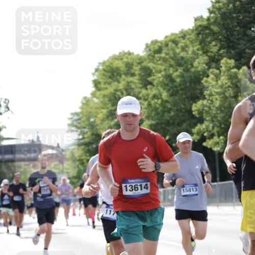 29.06.2025 - hella hamburg halbmarathon Jannik Wohlers http://msf.ph/oto/8229180 29.06.2025 09:52:04 Lombardsbrücke 1139, 1169, 1220, 1468, 1512, 3305, 3618, 3852, 4565, 4871, 4915, 5011, 6550, 7067, 7432, 7865, 7961, 8852, 9348, 9444, 10493, 10741, 10796, 11062, 11495, 11679, 11779, 12046, 12772, 13403, 13614, 13728, 14257, 14449, 14703, 14813, 15233, 15247, 15808, 15813, 16338, 16591, 16592, 17000, 17159, 17281, 17391, 17846, 17926, 18560, 18637, 18659, 18775, 18987 meine-sportfotos.de