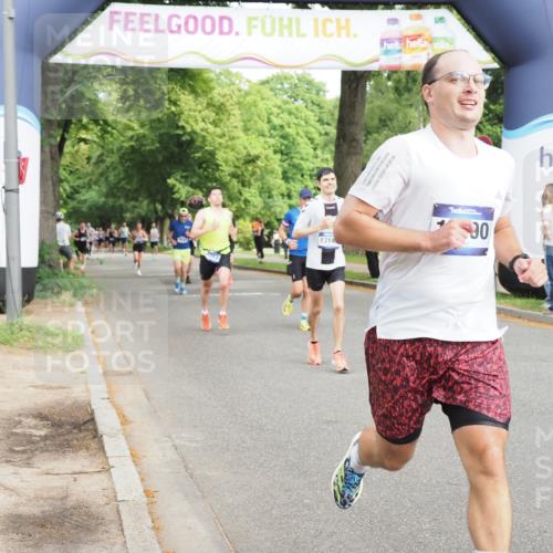 29.06.2025 - hella hamburg halbmarathon MichiJ http://msf.ph/oto/8229217 29.06.2025 10:26:14 Zwischen KM18-KM19 6047, 6123, 10190, 10451, 13148, 17125 meine-sportfotos.de
