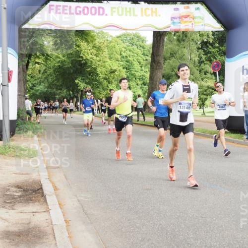 29.06.2025 - hella hamburg halbmarathon MichiJ http://msf.ph/oto/8229262 29.06.2025 10:26:15 Zwischen KM18-KM19 1290, 4865, 6047, 6123, 9313, 9944, 10190, 10451, 13148, 17125 meine-sportfotos.de