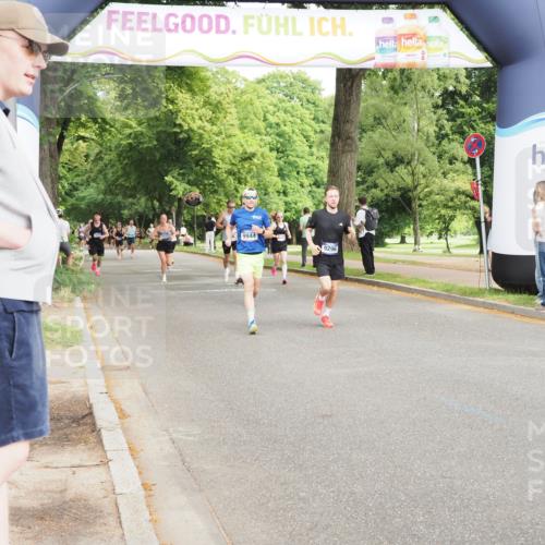 29.06.2025 - hella hamburg halbmarathon MichiJ http://msf.ph/oto/8229431 29.06.2025 10:26:16 Zwischen KM18-KM19 1290, 4865, 6047, 6123, 9296, 9313, 9944, 10190, 10451, 13148, 17125 meine-sportfotos.de