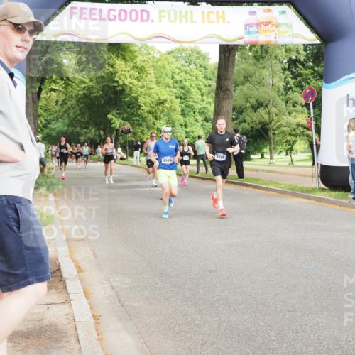 29.06.2025 - hella hamburg halbmarathon MichiJ http://msf.ph/oto/8229445 29.06.2025 10:26:16 Zwischen KM18-KM19 1290, 4865, 6047, 6123, 9296, 9313, 9944, 10190, 10451, 13148, 17125 meine-sportfotos.de