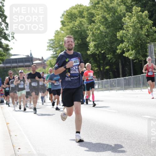 29.06.2025 - hella hamburg halbmarathon Jannik Wohlers http://msf.ph/oto/8229485 29.06.2025 09:52:06 Lombardsbrücke 1139, 1169, 1220, 1468, 1512, 3618, 3852, 4565, 4871, 4915, 5011, 6550, 7067, 7432, 7865, 7961, 8852, 9348, 10099, 10493, 10741, 10796, 11062, 11495, 11679, 11779, 12046, 12365, 12723, 12772, 13403, 13614, 14257, 14449, 14703, 14813, 15233, 15247, 15808, 15813, 16338, 16591, 16592, 17000, 17281, 17391, 17846, 17926, 18560, 18632, 18637, 18680, 18775, 18982 meine-sportfotos.de