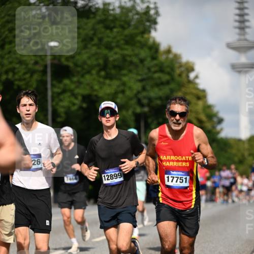 29.06.2025 - hella hamburg halbmarathon Dr. Thomas Lammeyer http://msf.ph/oto/8229665 29.06.2025 09:50:12 Kennedybrücke 1053, 1396, 1411, 1577, 1889, 2243, 4944, 5048, 5152, 5193, 5660, 7466, 7622, 8312, 8323, 10477, 10927, 11304, 11370 meine-sportfotos.de