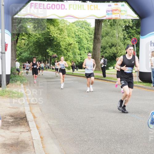 29.06.2025 - hella hamburg halbmarathon MichiJ http://msf.ph/oto/8229666 29.06.2025 10:26:19 Zwischen KM18-KM19 1290, 4865, 9296, 9313, 9944, 10190, 11106, 13148, 13372, 14691, 15410 meine-sportfotos.de