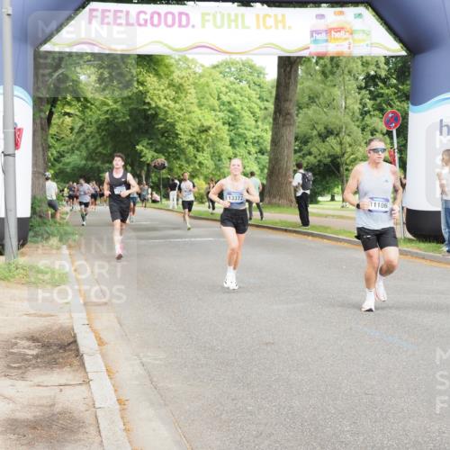 29.06.2025 - hella hamburg halbmarathon MichiJ http://msf.ph/oto/8229762 29.06.2025 10:26:20 Zwischen KM18-KM19 1290, 4865, 9296, 9313, 9944, 10190, 11106, 13148, 13372, 14691, 15410 meine-sportfotos.de