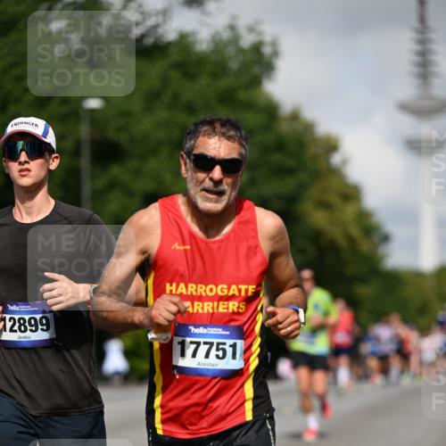 29.06.2025 - hella hamburg halbmarathon Dr. Thomas Lammeyer http://msf.ph/oto/8229810 29.06.2025 09:50:13 Kennedybrücke 1053, 1396, 1411, 1577, 1889, 1959, 2243, 2836, 4944, 5048, 5152, 5193, 5660, 7080, 7466, 7622, 7867, 8312, 8323, 10477, 10927, 11304, 11370 meine-sportfotos.de