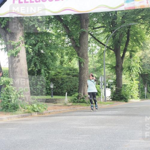 29.06.2025 - hella hamburg halbmarathon KatJ http://msf.ph/oto/8229811 29.06.2025 09:42:11 Zwischen KM18-KM19  meine-sportfotos.de