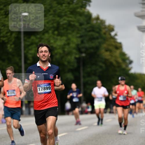 29.06.2025 - hella hamburg halbmarathon Dr. Thomas Lammeyer http://msf.ph/oto/8229825 29.06.2025 10:13:23 Kennedybrücke 1823, 4592, 7081, 7187, 9297, 9306, 10035, 10194, 10819, 11067 meine-sportfotos.de