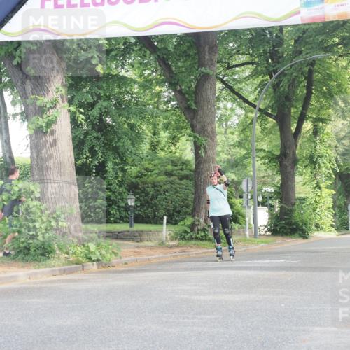 29.06.2025 - hella hamburg halbmarathon KatJ http://msf.ph/oto/8229865 29.06.2025 09:42:11 Zwischen KM18-KM19  meine-sportfotos.de
