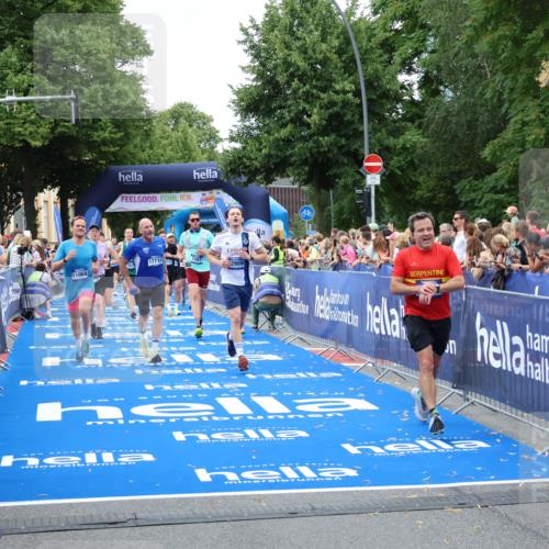 29.06.2025 - hella hamburg halbmarathon Zöllner http://msf.ph/oto/8229873 29.06.2025 10:53:34 Ziel 1030, 1061, 1098, 1499, 1783, 2070, 3399, 5866, 6628, 6629, 11068, 12909, 13912, 15113, 15497, 17710, 18450, 18612 meine-sportfotos.de