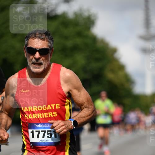 29.06.2025 - hella hamburg halbmarathon Dr. Thomas Lammeyer http://msf.ph/oto/8229907 29.06.2025 09:50:14 Kennedybrücke 1053, 1396, 1411, 1577, 1889, 1959, 2243, 2836, 5048, 5152, 5193, 5660, 7080, 7466, 7622, 7867, 8312, 8323, 10477, 10927, 11304, 11370 meine-sportfotos.de