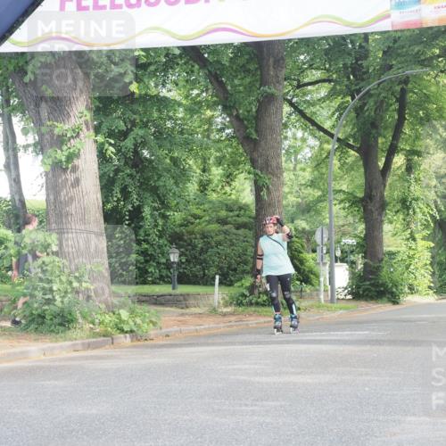 29.06.2025 - hella hamburg halbmarathon KatJ http://msf.ph/oto/8229921 29.06.2025 09:42:11 Zwischen KM18-KM19  meine-sportfotos.de