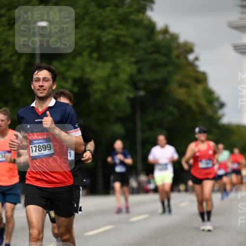 29.06.2025 - hella hamburg halbmarathon Dr. Thomas Lammeyer http://msf.ph/oto/8230005 29.06.2025 10:13:24 Kennedybrücke 1823, 4592, 7081, 7187, 9297, 9306, 10819, 11067 meine-sportfotos.de
