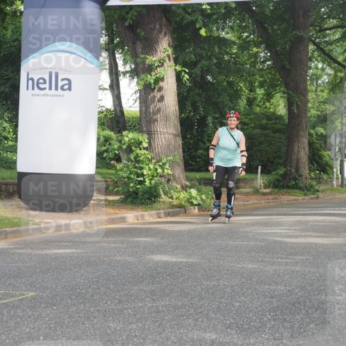 29.06.2025 - hella hamburg halbmarathon KatJ http://msf.ph/oto/8230075 29.06.2025 09:42:12 Zwischen KM18-KM19  meine-sportfotos.de