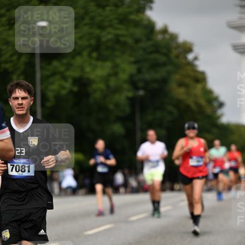 29.06.2025 - hella hamburg halbmarathon Dr. Thomas Lammeyer http://msf.ph/oto/8230151 29.06.2025 10:13:24 Kennedybrücke 1823, 4592, 7081, 7187, 9297, 9306, 10819, 11067 meine-sportfotos.de