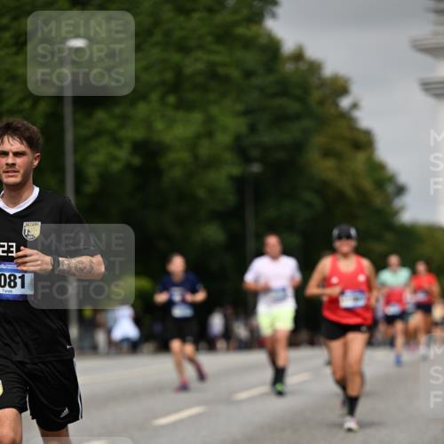 29.06.2025 - hella hamburg halbmarathon Dr. Thomas Lammeyer http://msf.ph/oto/8230215 29.06.2025 10:13:25 Kennedybrücke 1823, 4592, 7081, 7187, 9297, 9306, 10819, 11067 meine-sportfotos.de