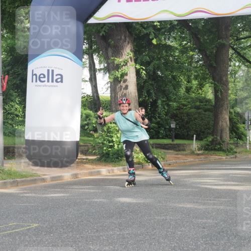 29.06.2025 - hella hamburg halbmarathon KatJ http://msf.ph/oto/8230255 29.06.2025 09:42:13 Zwischen KM18-KM19  meine-sportfotos.de