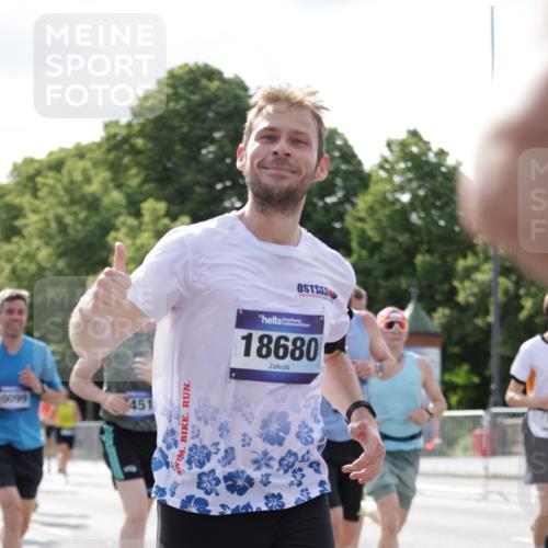 29.06.2025 - hella hamburg halbmarathon Jannik Wohlers http://msf.ph/oto/8230496 29.06.2025 09:52:13 Lombardsbrücke 1169, 1220, 1415, 1512, 1613, 2189, 3109, 3124, 4497, 5007, 5011, 5477, 6550, 7067, 7191, 7432, 7451, 7843, 7865, 7961, 8852, 10099, 10796, 10969, 11779, 12046, 12365, 12372, 12579, 12588, 12723, 13403, 13614, 13687, 13714, 14257, 14703, 14813, 15247, 15280, 15301, 15356, 15362, 15808, 15813, 15894, 16338, 17000, 17281, 17391, 17846, 18632, 18637, 18680, 18775, 18982 meine-sportfotos.de