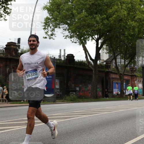 29.06.2025 - hella hamburg halbmarathon Yannick Fuchs http://msf.ph/oto/8230571 29.06.2025 10:46:45 20KM 1098, 1257, 1482, 1657, 1683, 2111, 2444, 2814, 3258, 3399, 3715, 3952, 4121, 4587, 4726, 5169, 5194, 5378, 5607, 6164, 6897, 7178, 7232, 7383, 7475, 7896, 8172, 8316, 8587, 8720, 8955, 10529, 10811, 12135, 12482, 12519, 13211, 13301, 14198, 14286, 14791, 14805, 15144, 15446, 15980, 16320, 16929, 17130, 17198, 17710, 17773, 18331 meine-sportfotos.de