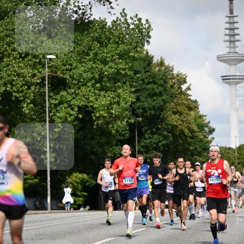 29.06.2025 - hella hamburg halbmarathon Dr. Thomas Lammeyer http://msf.ph/oto/8230667 29.06.2025 09:50:19 Kennedybrücke 1053, 1396, 1407, 1411, 1577, 1959, 2243, 2836, 3935, 5048, 5152, 5193, 5660, 6305, 6473, 7080, 7466, 7622, 7867, 8312, 8323, 9376, 9508, 10477, 11370 meine-sportfotos.de