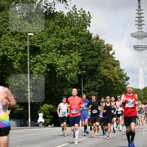 29.06.2025 - hella hamburg halbmarathon Dr. Thomas Lammeyer http://msf.ph/oto/8230720 29.06.2025 09:50:19 Kennedybrücke 1053, 1396, 1407, 1411, 1577, 1959, 2243, 2836, 3935, 5048, 5152, 5193, 5660, 6305, 6473, 7080, 7466, 7622, 7867, 8312, 8323, 9376, 9508, 10477, 11370 meine-sportfotos.de
