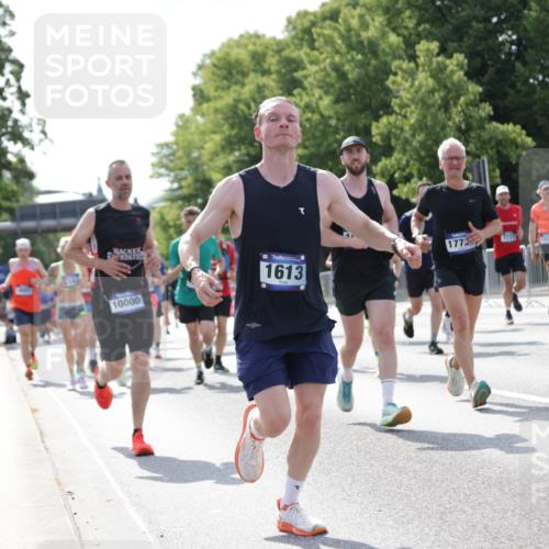 29.06.2025 - hella hamburg halbmarathon Jannik Wohlers http://msf.ph/oto/8230751 29.06.2025 09:52:20 Lombardsbrücke 1070, 1163, 1176, 1220, 1415, 1512, 1613, 1782, 2189, 2233, 3109, 3124, 4080, 4277, 4497, 4691, 4933, 5007, 5476, 5477, 7067, 7191, 7325, 7451, 7599, 7843, 7865, 7961, 9081, 9213, 10000, 10099, 10251, 10750, 10796, 10969, 11346, 12365, 12372, 12579, 12588, 12723, 13403, 13687, 13714, 14661, 14703, 14849, 15133, 15280, 15301, 15356, 15362, 15808, 15813, 15894, 16414, 17000, 17846, 18632, 18637, 18680, 18982 meine-sportfotos.de