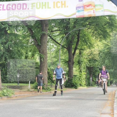 29.06.2025 - hella hamburg halbmarathon KatJ http://msf.ph/oto/8230994 29.06.2025 09:42:21 Zwischen KM18-KM19  meine-sportfotos.de