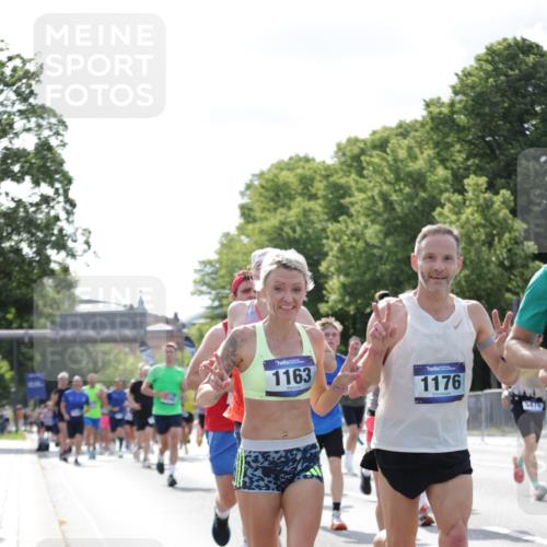 29.06.2025 - hella hamburg halbmarathon Jannik Wohlers http://msf.ph/oto/8231050 29.06.2025 09:52:24 Lombardsbrücke 1070, 1163, 1176, 1220, 1415, 1613, 1782, 2189, 2233, 2788, 3098, 3109, 3124, 3917, 4080, 4277, 4497, 4691, 4933, 4981, 5007, 5476, 5477, 5682, 6716, 7067, 7191, 7325, 7451, 7599, 7843, 7865, 7961, 8467, 9081, 9213, 9374, 10000, 10099, 10251, 10750, 10969, 11346, 11778, 12365, 12372, 12579, 12588, 12723, 13687, 13714, 14661, 14703, 14849, 15126, 15133, 15280, 15301, 15356, 15362, 15808, 15894, 16414, 17000, 17846, 18632, 18637, 18680, 18982 meine-sportfotos.de