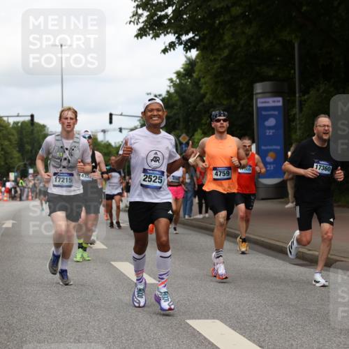 29.06.2025 - hella hamburg halbmarathon Yannick Fuchs http://msf.ph/oto/8231056 29.06.2025 10:34:03 20KM 1343, 2044, 2525, 2546, 2563, 2972, 3282, 4565, 4759, 5752, 6037, 6687, 7981, 8319, 8925, 9265, 9540, 11284, 11305, 12335, 12372, 13479, 13514, 13729, 14204, 14272, 14311, 14359, 15013, 15094, 15336, 15435, 15556, 15744, 16656, 16820, 17005, 17215, 17360, 17425, 17668, 18149, 18154, 18285, 18547, 18803 meine-sportfotos.de