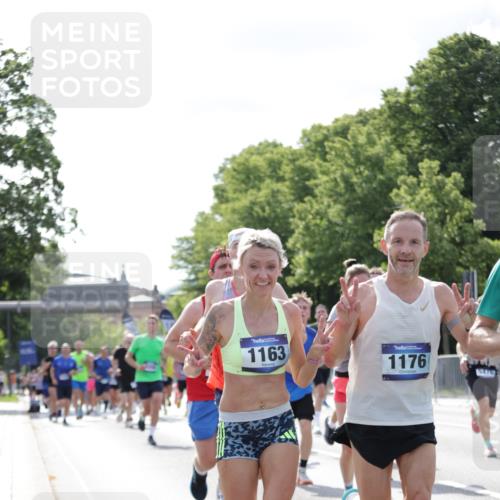 29.06.2025 - hella hamburg halbmarathon Jannik Wohlers http://msf.ph/oto/8231057 29.06.2025 09:52:24 Lombardsbrücke 1070, 1163, 1176, 1220, 1415, 1613, 1782, 2189, 2233, 2788, 3098, 3109, 3124, 3917, 4080, 4277, 4497, 4691, 4933, 4981, 5007, 5476, 5477, 5682, 6716, 7067, 7191, 7325, 7451, 7599, 7843, 7865, 7961, 8467, 9081, 9213, 9374, 10000, 10099, 10251, 10750, 10969, 11346, 11778, 12365, 12372, 12579, 12588, 12723, 13687, 13714, 14661, 14703, 14849, 15126, 15133, 15280, 15301, 15356, 15362, 15808, 15894, 16414, 17000, 17846, 18632, 18637, 18680, 18982 meine-sportfotos.de