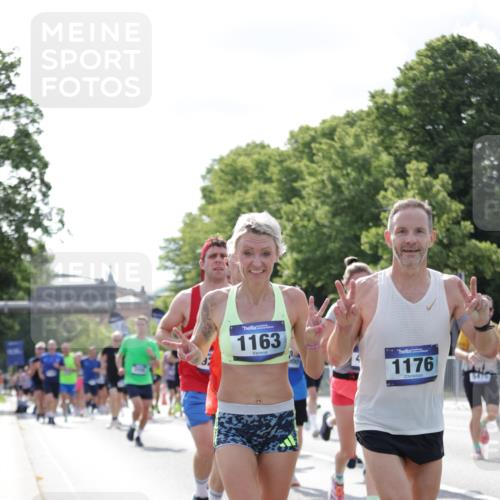 29.06.2025 - hella hamburg halbmarathon Jannik Wohlers http://msf.ph/oto/8231080 29.06.2025 09:52:24 Lombardsbrücke 1070, 1163, 1176, 1220, 1415, 1613, 1782, 2189, 2233, 2788, 3098, 3109, 3124, 3917, 4080, 4277, 4497, 4691, 4933, 4981, 5007, 5476, 5477, 5682, 6716, 7067, 7191, 7325, 7451, 7599, 7843, 7865, 7961, 8467, 9081, 9213, 9374, 10000, 10099, 10251, 10750, 10969, 11346, 11778, 12365, 12372, 12579, 12588, 12723, 13687, 13714, 14661, 14703, 14849, 15126, 15133, 15280, 15301, 15356, 15362, 15808, 15894, 16414, 17000, 17846, 18632, 18637, 18680, 18982 meine-sportfotos.de