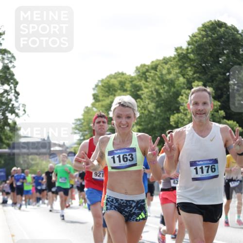 29.06.2025 - hella hamburg halbmarathon Jannik Wohlers http://msf.ph/oto/8231106 29.06.2025 09:52:24 Lombardsbrücke 1070, 1163, 1176, 1220, 1415, 1613, 1782, 2189, 2233, 2788, 3098, 3109, 3124, 3917, 4080, 4277, 4497, 4691, 4933, 4981, 5007, 5476, 5477, 5682, 6716, 7067, 7191, 7325, 7451, 7599, 7843, 7865, 7961, 8467, 9081, 9213, 9374, 10000, 10099, 10251, 10750, 10969, 11346, 11778, 12365, 12372, 12579, 12588, 12723, 13687, 13714, 14661, 14703, 14849, 15126, 15133, 15280, 15301, 15356, 15362, 15808, 15894, 16414, 17000, 17846, 18632, 18637, 18680, 18982 meine-sportfotos.de
