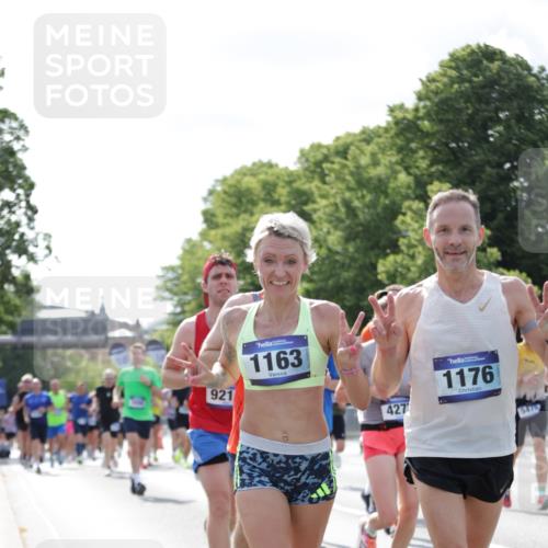 29.06.2025 - hella hamburg halbmarathon Jannik Wohlers http://msf.ph/oto/8231114 29.06.2025 09:52:24 Lombardsbrücke 1070, 1163, 1176, 1220, 1415, 1613, 1782, 2189, 2233, 2788, 3098, 3109, 3124, 3917, 4080, 4277, 4497, 4691, 4933, 4981, 5007, 5476, 5477, 5682, 6716, 7067, 7191, 7325, 7451, 7599, 7843, 7865, 7961, 8467, 9081, 9213, 9374, 10000, 10099, 10251, 10750, 10969, 11346, 11778, 12365, 12372, 12579, 12588, 12723, 13687, 13714, 14661, 14703, 14849, 15126, 15133, 15280, 15301, 15356, 15362, 15808, 15894, 16414, 17000, 17846, 18632, 18637, 18680, 18982 meine-sportfotos.de