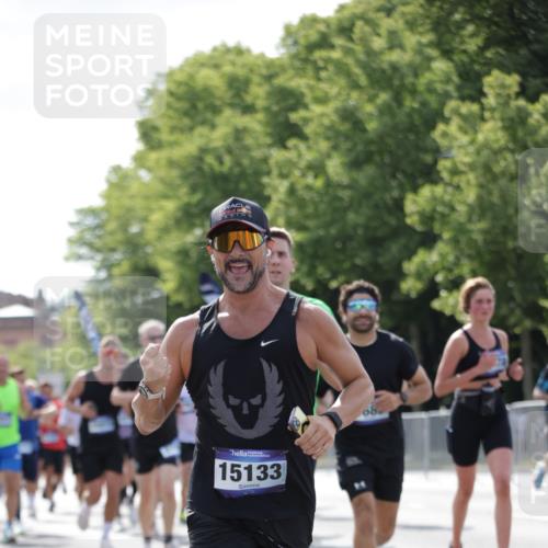 29.06.2025 - hella hamburg halbmarathon Jannik Wohlers http://msf.ph/oto/8231295 29.06.2025 09:52:27 Lombardsbrücke 1070, 1163, 1176, 1415, 1613, 1782, 2189, 2213, 2233, 2788, 2970, 3021, 3098, 3109, 3124, 3917, 3928, 4080, 4277, 4497, 4691, 4933, 4981, 5007, 5476, 5477, 5682, 6716, 7005, 7093, 7191, 7325, 7451, 7599, 7843, 8467, 9081, 9213, 9374, 9538, 10000, 10099, 10208, 10211, 10251, 10750, 10969, 11346, 11778, 12372, 12534, 12579, 12588, 12783, 13687, 13709, 13714, 14661, 14690, 14849, 15126, 15133, 15280, 15301, 15356, 15362, 15894, 16414, 18982 meine-sportfotos.de