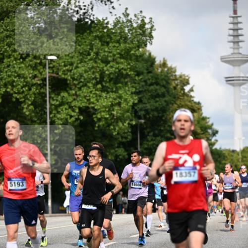 29.06.2025 - hella hamburg halbmarathon Dr. Thomas Lammeyer http://msf.ph/oto/8231549 29.06.2025 09:50:22 Kennedybrücke 1053, 1396, 1407, 1411, 1577, 1910, 1959, 2836, 2851, 3790, 3935, 5152, 5193, 5660, 6032, 6305, 6473, 7080, 7466, 7622, 7831, 7867, 8323, 9376, 9508, 10477, 11370 meine-sportfotos.de