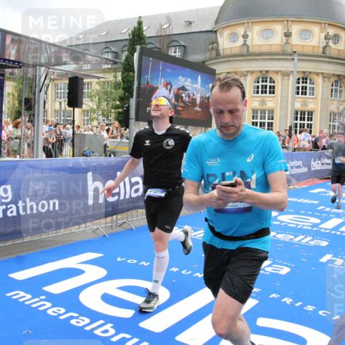 29.06.2025 - hella hamburg halbmarathon Michael Strokosch http://msf.ph/oto/8231792 29.06.2025 10:47:10 Ziel 1460, 4093, 4377, 5472, 6373, 6700, 7908, 9794, 12579, 13007, 14783, 15684 meine-sportfotos.de