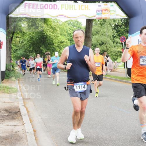 29.06.2025 - hella hamburg halbmarathon MichiJ http://msf.ph/oto/8232067 29.06.2025 10:49:40 Zwischen KM18-KM19 1114, 1940, 4859, 6311, 7869, 9124, 10866, 11402, 12567, 12662, 13551, 13739, 13841, 16371, 16540, 18796 meine-sportfotos.de