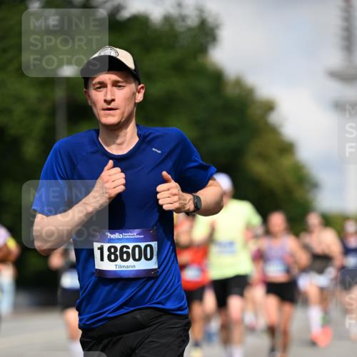 29.06.2025 - hella hamburg halbmarathon Dr. Thomas Lammeyer http://msf.ph/oto/8232079 29.06.2025 09:50:25 Kennedybrücke 1002, 1053, 1396, 1407, 1411, 1577, 1910, 1959, 2563, 2836, 2851, 3790, 3935, 4740, 5193, 6032, 6305, 6473, 7080, 7466, 7622, 7831, 7867, 7972, 8323, 9376, 9508, 10477, 10771, 11055, 11370 meine-sportfotos.de