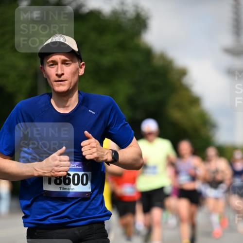 29.06.2025 - hella hamburg halbmarathon Dr. Thomas Lammeyer http://msf.ph/oto/8232145 29.06.2025 09:50:26 Kennedybrücke 1002, 1053, 1396, 1407, 1411, 1910, 1959, 2228, 2563, 2836, 2851, 3790, 3935, 4740, 5193, 6032, 6305, 6473, 7080, 7466, 7622, 7831, 7867, 7972, 9376, 9508, 10477, 10771, 11055, 11370 meine-sportfotos.de