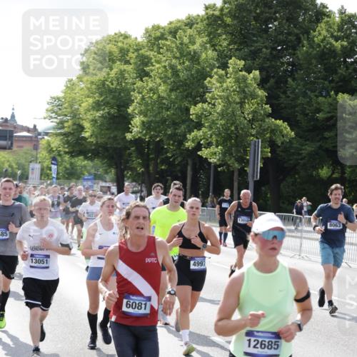 29.06.2025 - hella hamburg halbmarathon Jannik Wohlers http://msf.ph/oto/8232186 29.06.2025 09:52:43 Lombardsbrücke 1012, 1391, 1735, 2048, 2213, 2234, 2590, 2788, 2970, 3021, 3304, 3907, 3917, 3928, 4553, 4981, 4997, 5132, 5623, 6081, 6152, 6203, 6712, 6716, 7005, 7093, 7147, 7204, 7450, 8063, 8145, 8664, 8694, 8704, 8722, 8819, 9232, 9374, 9538, 9540, 9544, 9585, 10208, 10211, 10216, 10246, 10313, 11094, 11153, 11291, 11469, 11648, 11778, 12154, 12534, 12685, 12783, 12966, 13015, 13051, 13709, 13782, 14351, 14690, 14794, 15126, 15651, 15803 meine-sportfotos.de