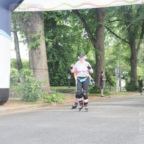 29.06.2025 - hella hamburg halbmarathon KatJ http://msf.ph/oto/8232257 29.06.2025 09:42:33 Zwischen KM18-KM19  meine-sportfotos.de