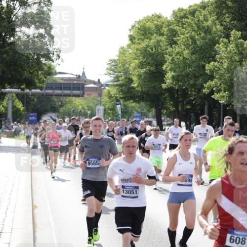29.06.2025 - hella hamburg halbmarathon Jannik Wohlers http://msf.ph/oto/8232261 29.06.2025 09:52:44 Lombardsbrücke 1012, 1391, 1735, 2048, 2213, 2234, 2590, 2788, 2970, 3021, 3304, 3907, 3917, 3928, 4553, 4981, 4997, 5132, 5623, 6081, 6152, 6203, 6712, 6716, 7005, 7093, 7147, 7204, 7450, 7765, 8063, 8145, 8664, 8694, 8704, 8722, 8819, 9232, 9305, 9374, 9534, 9538, 9540, 9544, 9585, 10208, 10211, 10216, 10246, 10313, 11094, 11153, 11291, 11469, 11648, 12035, 12154, 12534, 12643, 12685, 12783, 12966, 13015, 13051, 13709, 13782, 14351, 14690, 14794, 15126, 15651, 15803, 15900 meine-sportfotos.de