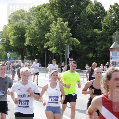 29.06.2025 - hella hamburg halbmarathon Jannik Wohlers http://msf.ph/oto/8232300 29.06.2025 09:52:45 Lombardsbrücke 1012, 1391, 1735, 1759, 2048, 2213, 2234, 2590, 2970, 3021, 3304, 3907, 3917, 3928, 4553, 4981, 4997, 5132, 5623, 5624, 6081, 6152, 6203, 6712, 6716, 7005, 7093, 7147, 7204, 7450, 7765, 8063, 8145, 8664, 8694, 8704, 8722, 8819, 9232, 9305, 9374, 9534, 9538, 9540, 9544, 9585, 10208, 10211, 10216, 10246, 10313, 11094, 11153, 11291, 11469, 11648, 12035, 12154, 12534, 12643, 12685, 12783, 12966, 13015, 13051, 13709, 13782, 14351, 14690, 14794, 15126, 15651, 15803, 15900 meine-sportfotos.de