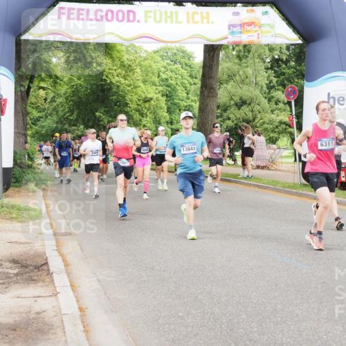 29.06.2025 - hella hamburg halbmarathon MichiJ http://msf.ph/oto/8232527 29.06.2025 10:49:42 Zwischen KM18-KM19 1114, 1940, 4859, 6311, 9124, 9899, 11402, 12567, 13739, 13841, 16540, 18359, 18796 meine-sportfotos.de