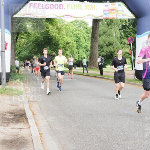 29.06.2025 - hella hamburg halbmarathon MichiJ http://msf.ph/oto/8232642 29.06.2025 10:26:41 Zwischen KM18-KM19 3480, 5791, 7743, 8571, 9017, 9171, 9643, 10793, 16075, 18193, 18277 meine-sportfotos.de