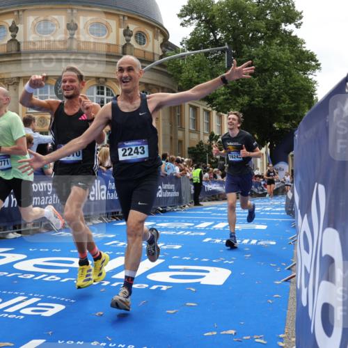 29.06.2025 - hella hamburg halbmarathon Strokosch-Dieckow http://msf.ph/oto/8232675 29.06.2025 10:33:51 Ziel 1743, 2228, 2243, 2746, 4246, 5193, 9519, 10865, 13771, 14310, 14466, 15500, 16243 meine-sportfotos.de