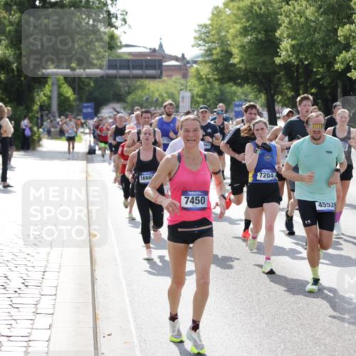 29.06.2025 - hella hamburg halbmarathon Jannik Wohlers http://msf.ph/oto/8232687 29.06.2025 09:52:49 Lombardsbrücke 1012, 1391, 1466, 1558, 1735, 1750, 1759, 2048, 2234, 2590, 3304, 3907, 4091, 4553, 4997, 5022, 5132, 5623, 5624, 6081, 6152, 6203, 6460, 6712, 7147, 7204, 7322, 7450, 7765, 8063, 8145, 8664, 8694, 8704, 8722, 8819, 9232, 9305, 9534, 9540, 9544, 9585, 9794, 10216, 10246, 10313, 10789, 11094, 11153, 11291, 11469, 11648, 11858, 12035, 12154, 12643, 12685, 12966, 13015, 13051, 13303, 13690, 13782, 14351, 14794, 15651, 15803, 15900, 16617 meine-sportfotos.de
