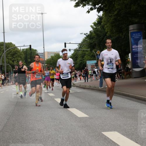 29.06.2025 - hella hamburg halbmarathon Yannick Fuchs http://msf.ph/oto/8232750 29.06.2025 10:34:17 20KM 1358, 2044, 2546, 2563, 2573, 2972, 3547, 3626, 4398, 4565, 5752, 7981, 8319, 8346, 8925, 9116, 9540, 11284, 11305, 11714, 11806, 12046, 12091, 12335, 12372, 13190, 13479, 13514, 14077, 14204, 14272, 15094, 15336, 15421, 15435, 15744, 15828, 17005, 17425, 17668, 17792, 17916, 18013, 18154, 18285, 18803 meine-sportfotos.de