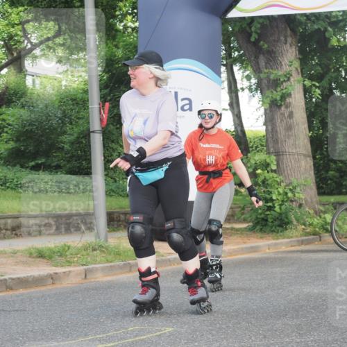 29.06.2025 - hella hamburg halbmarathon KatJ http://msf.ph/oto/8232753 29.06.2025 09:42:35 Zwischen KM18-KM19  meine-sportfotos.de