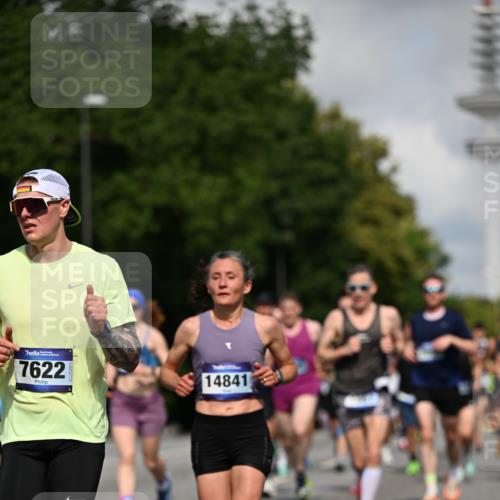 29.06.2025 - hella hamburg halbmarathon Dr. Thomas Lammeyer http://msf.ph/oto/8232814 29.06.2025 09:50:28 Kennedybrücke 1002, 1053, 1396, 1407, 1411, 1910, 1959, 2228, 2563, 2836, 2851, 3790, 3935, 4246, 4740, 5193, 6032, 6305, 6473, 7080, 7622, 7831, 7867, 7972, 9376, 9508, 10477, 10771, 11055, 11370 meine-sportfotos.de